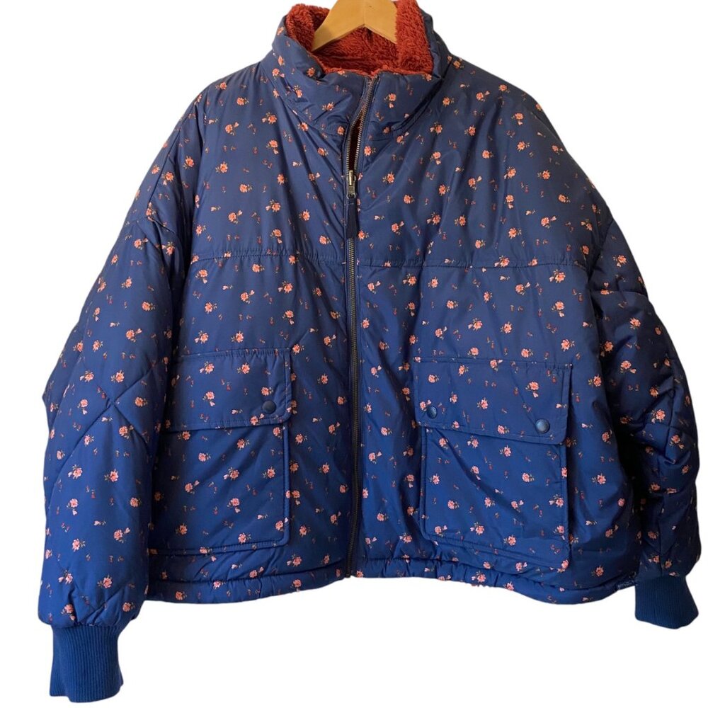 American Eagle Womens XL Reversible Floral Puffer Jacket With Sherpa Lining